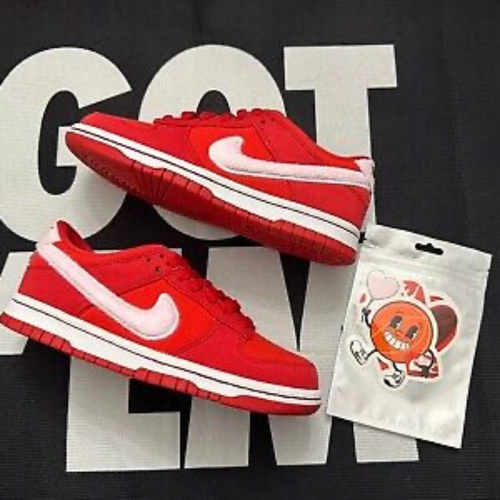 Brand new Nike Dunk Low GS Valentine’s Day FZ3548 612